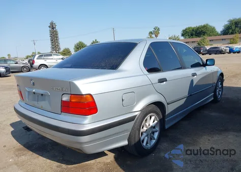1998 BMW 328I из США, поврежденный, VIN WBACD4323WAV57149